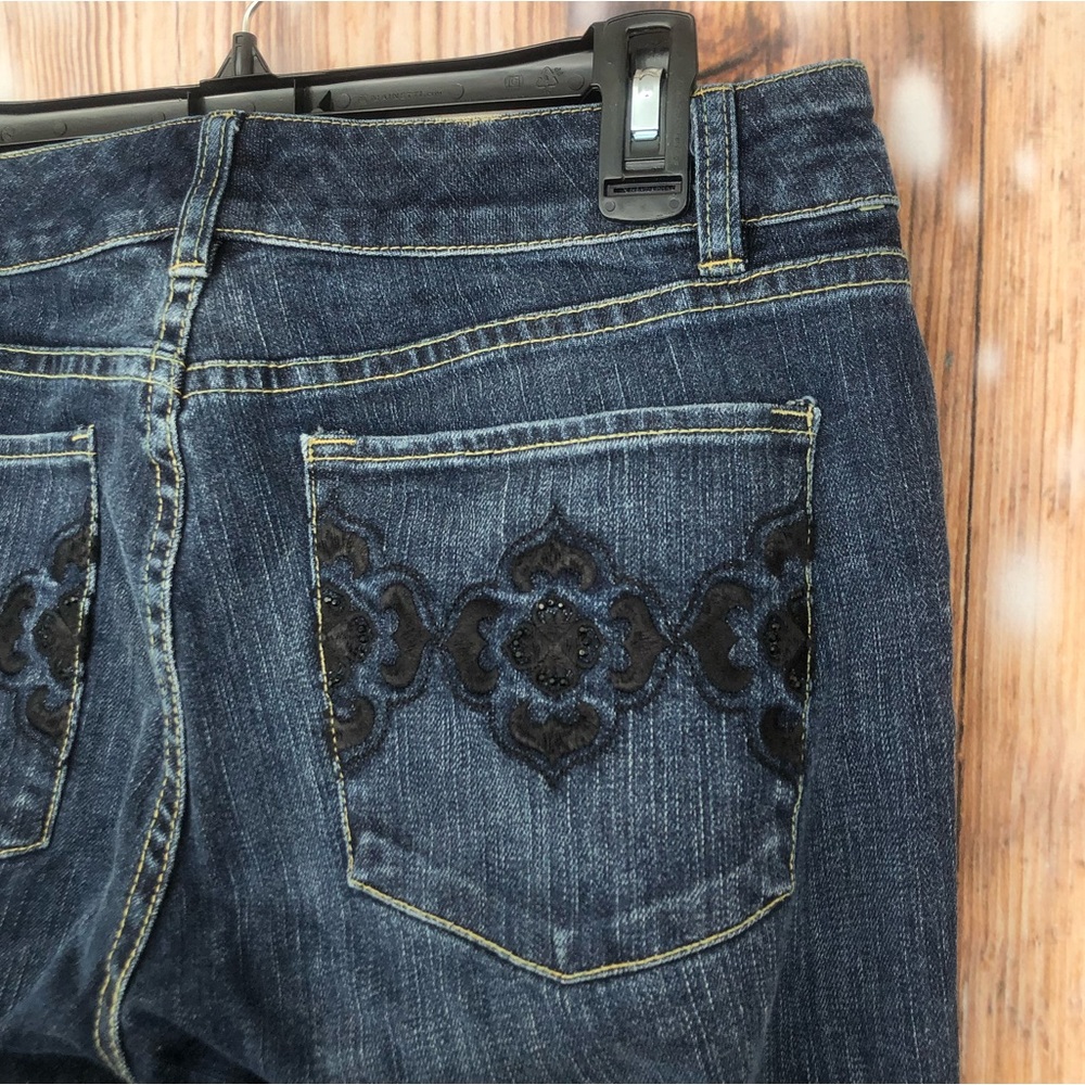 White House Black Market Blanc Dark Wash Embroidered Jeans - Picture 9 of 11